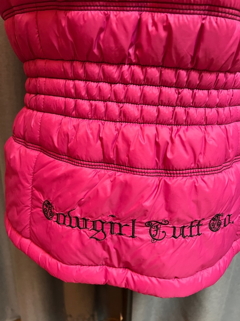 Cowgirl Tuff Hot Pink Quilted Vest - Picture 7 of 11